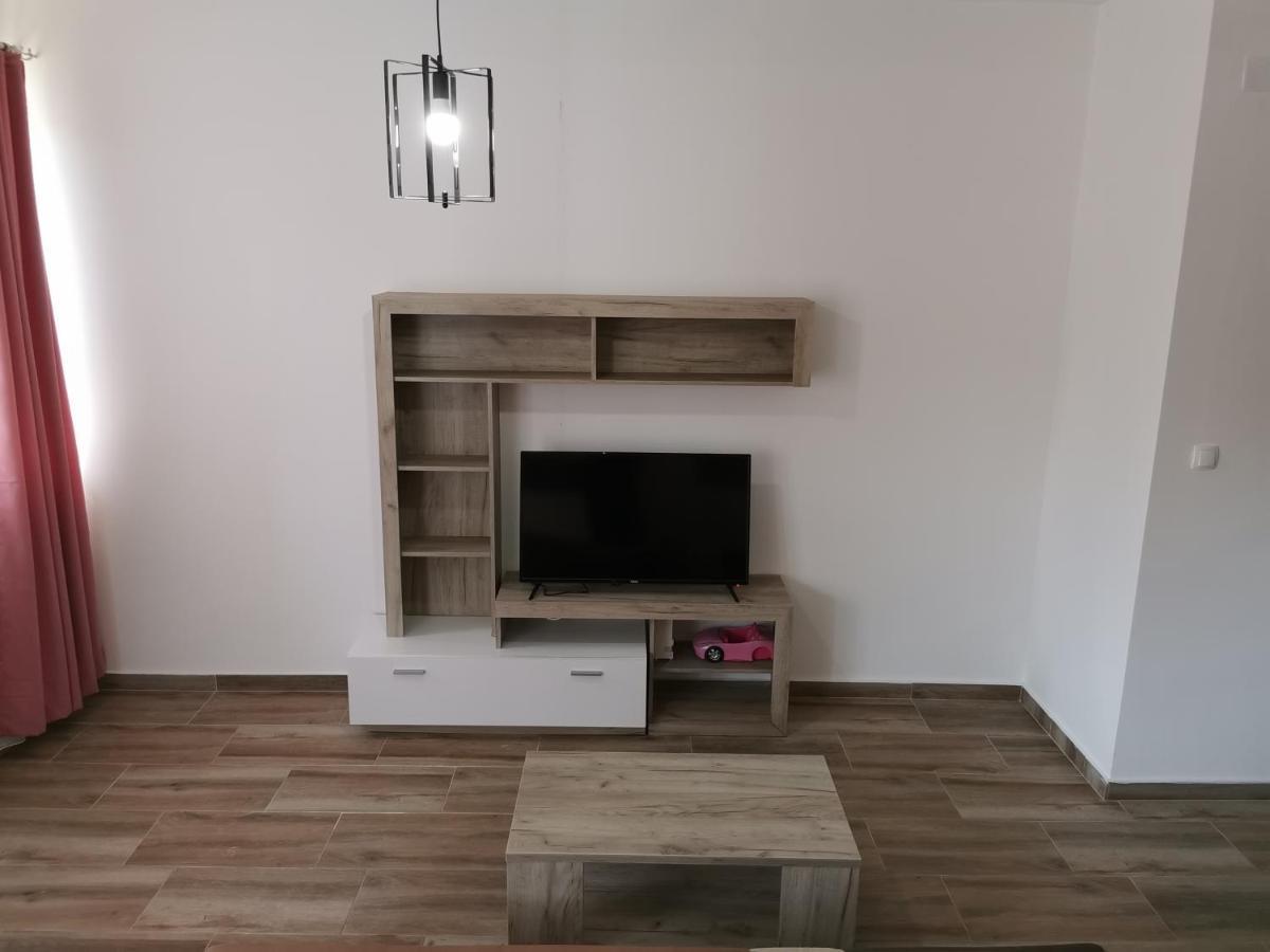 סקופיה Crown Apartments מראה חיצוני תמונה