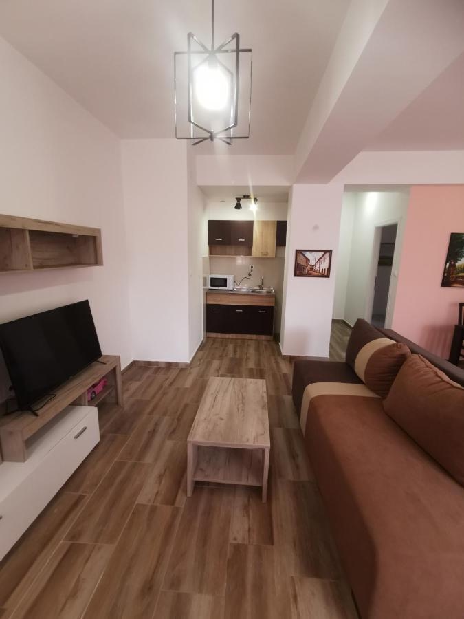 סקופיה Crown Apartments מראה חיצוני תמונה