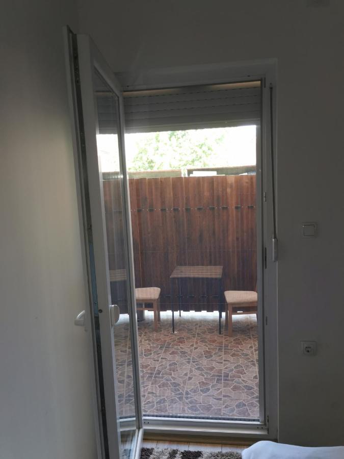 סקופיה Crown Apartments מראה חיצוני תמונה