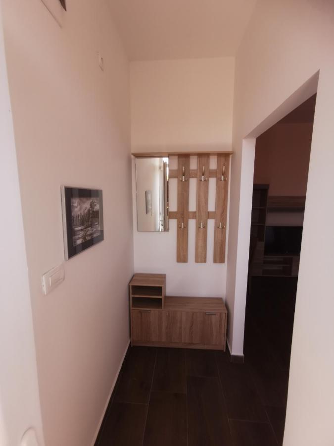סקופיה Crown Apartments מראה חיצוני תמונה