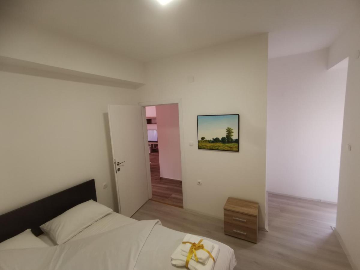 סקופיה Crown Apartments מראה חיצוני תמונה