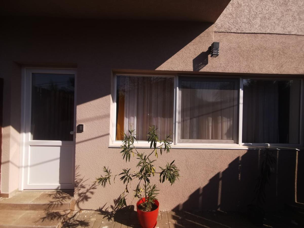 סקופיה Crown Apartments מראה חיצוני תמונה